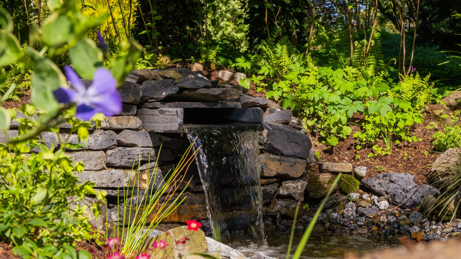 An Gairdin Beo Waterfall, Carlow Town